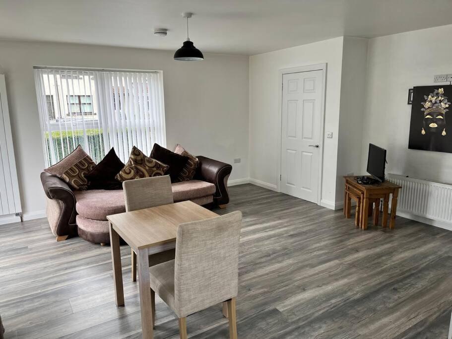 Conveniently Located, Close To City And Quiet Area Londonderry Exteriér fotografie
