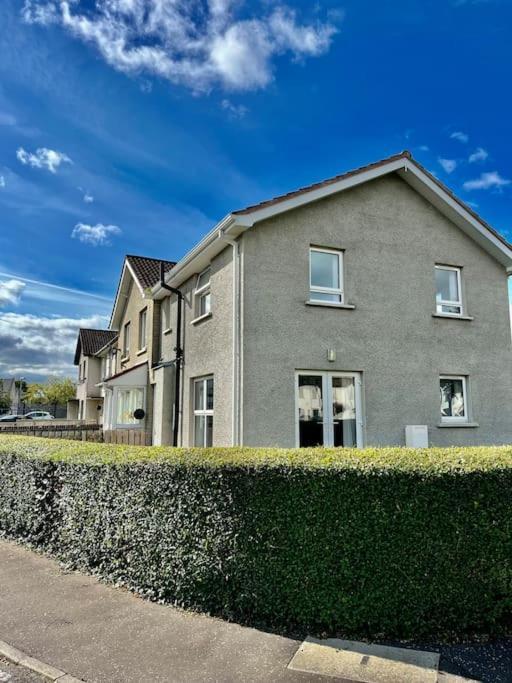 Conveniently Located, Close To City And Quiet Area Londonderry Exteriér fotografie